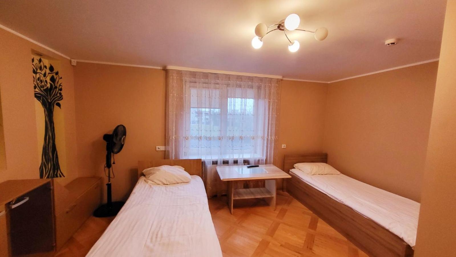 Hotel Sveciu Namai "Robeda House" à Kybartai Extérieur photo