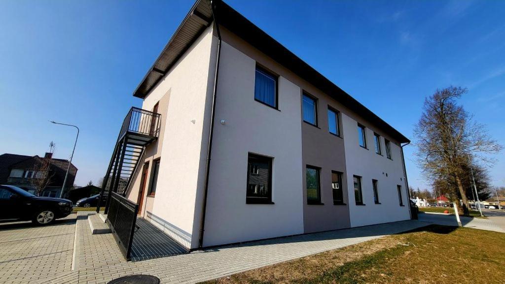 Hotel Sveciu Namai "Robeda House" à Kybartai Extérieur photo