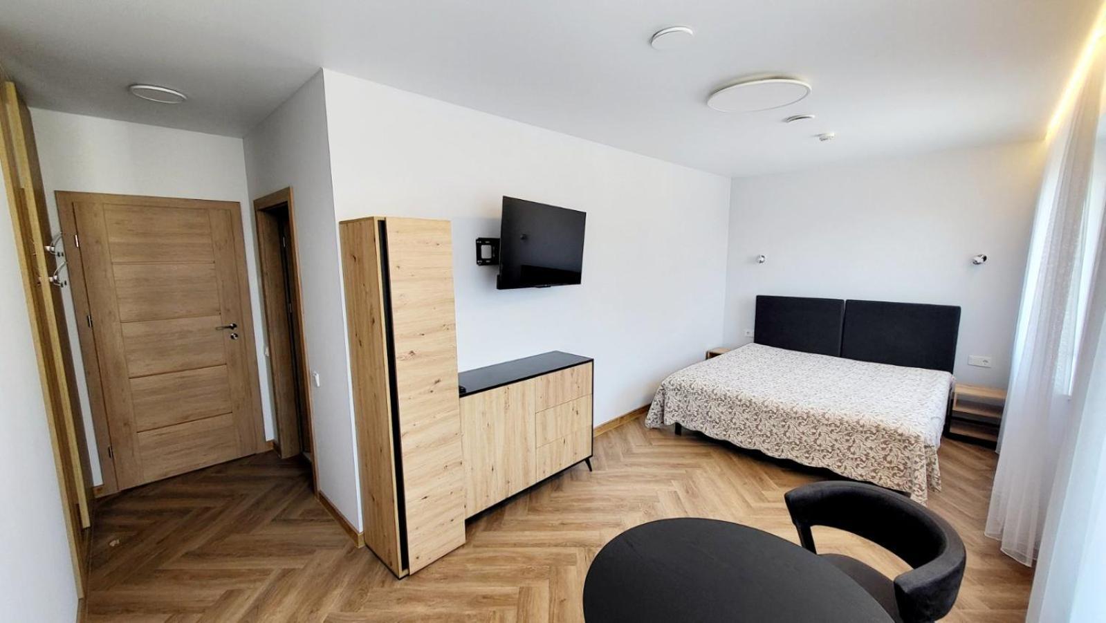 Hotel Sveciu Namai "Robeda House" à Kybartai Extérieur photo