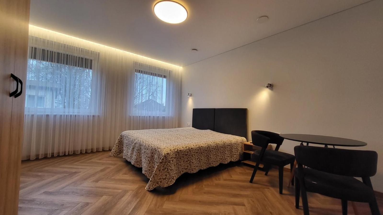 Hotel Sveciu Namai "Robeda House" à Kybartai Extérieur photo