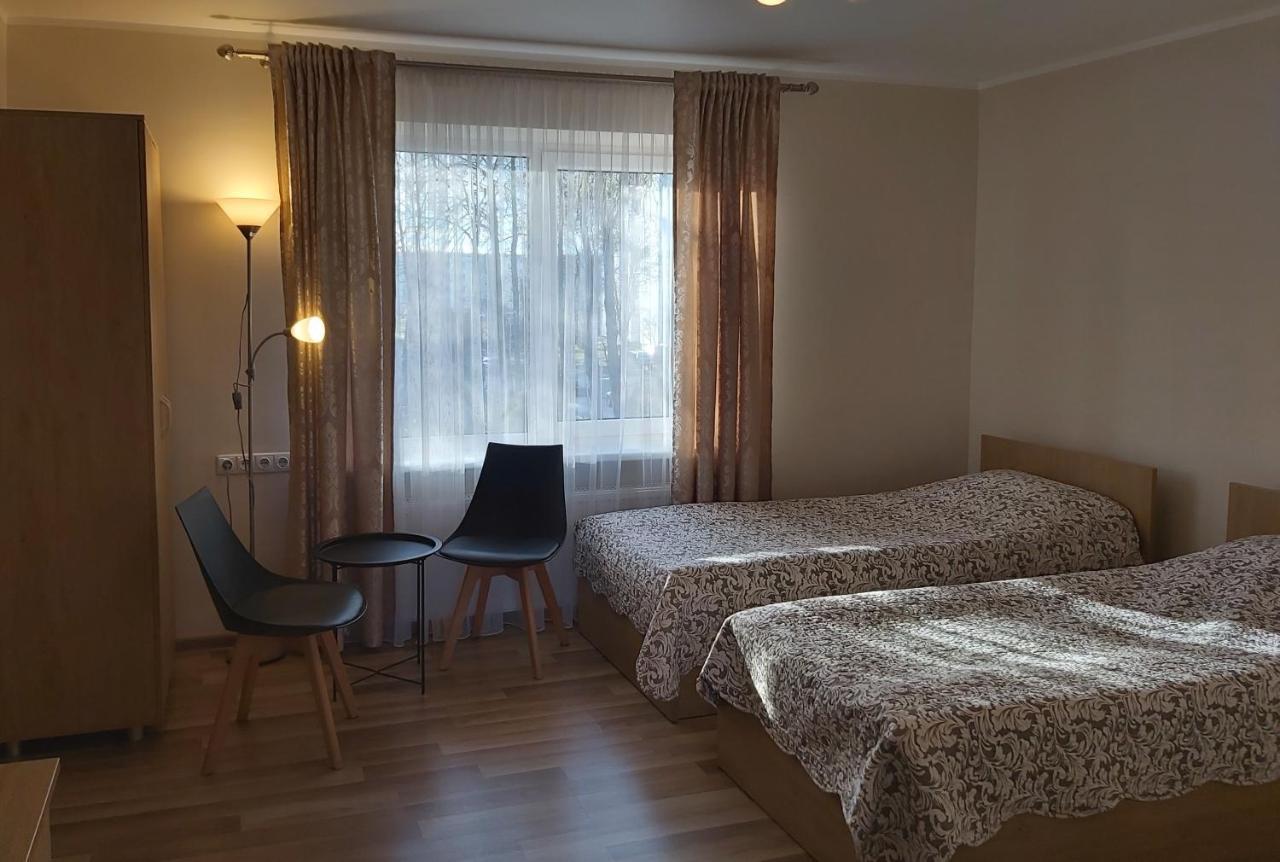 Hotel Sveciu Namai "Robeda House" à Kybartai Extérieur photo